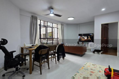 CASA SARINA Apartment / Condo | Listing