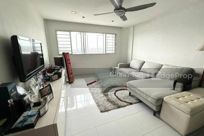 106 JURONG EAST STREET 13 HDB | Listing