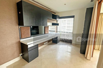 THE TOMLINSON Apartment / Condo | Listing