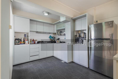 LAGUNA PARK Apartment / Condo | Listing