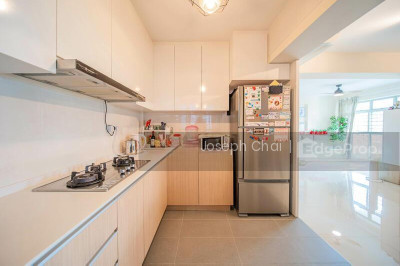 102A CANBERRA STREET HDB | Listing