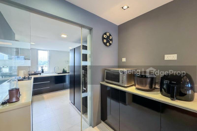 QUEENSWAY TOWER Apartment / Condo | Listing