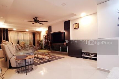 232 TAMPINES STREET 21 HDB | Listing