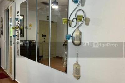 892 TAMPINES AVENUE 8 HDB | Listing