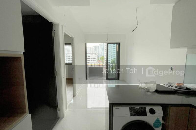 REZI 24 Apartment / Condo | Listing