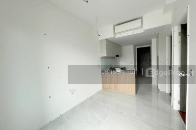 REZI 24 Apartment / Condo | Listing