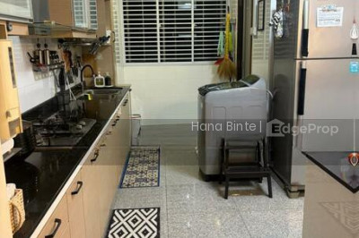 838 JURONG WEST STREET 81 HDB | Listing