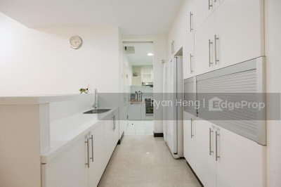 WATERMARK ROBERTSON QUAY Apartment / Condo | Listing