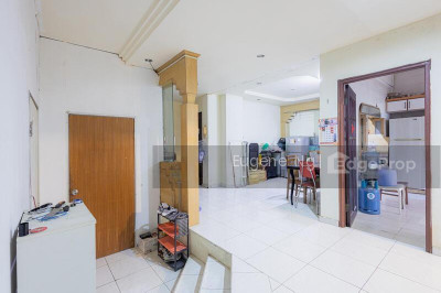 SAPPHIRE COURT Apartment / Condo | Listing