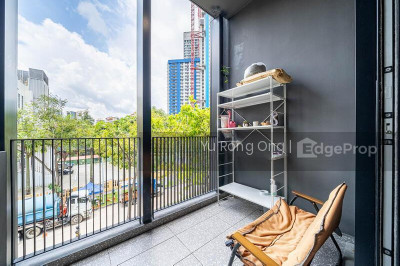 1953 Apartment / Condo | Listing