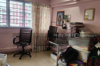 655 HOUGANG AVENUE 8 HDB | Listing