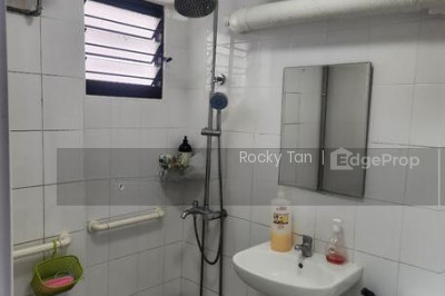 655 HOUGANG AVENUE 8 HDB | Listing