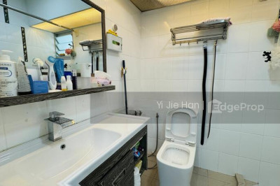 210B COMPASSVALE LANE HDB | Listing