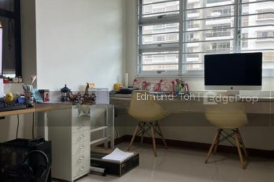 17 CIRCUIT ROAD HDB | Listing