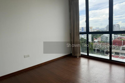 SINGA HILLS Apartment / Condo | Listing