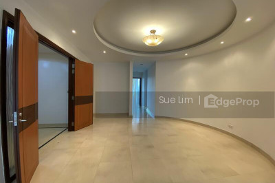 CUSCADEN RESIDENCES Apartment / Condo | Listing