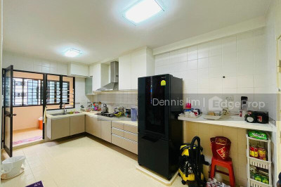 607 JURONG WEST STREET 65 HDB | Listing