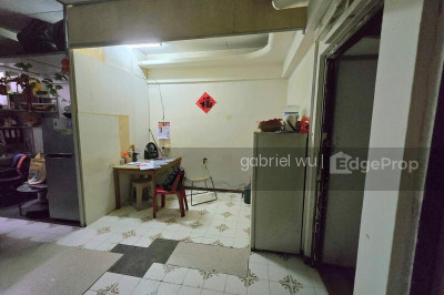 HONG BUILDING Apartment / Condo | Listing