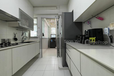 614A EDGEFIELD PLAINS HDB | Listing