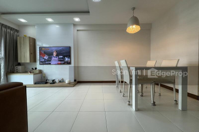 614A EDGEFIELD PLAINS HDB | Listing