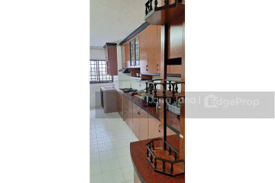 256 ANG MO KIO AVENUE 4 HDB | Listing