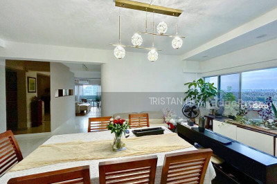 12 MARINE TERRACE HDB | Listing