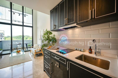 MAYFAIR MODERN Apartment / Condo | Listing