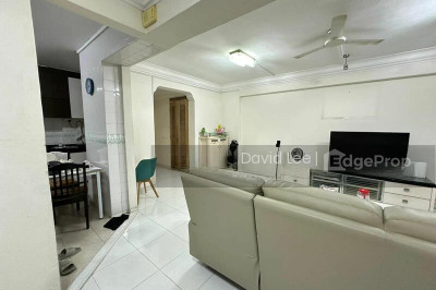 393 TAMPINES AVENUE 7 HDB | Listing