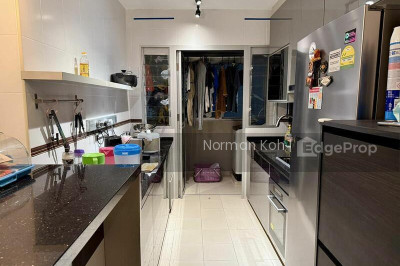 671A EDGEFIELD PLAINS HDB | Listing