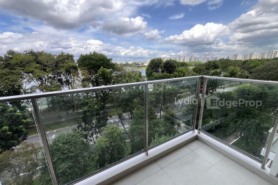 WATERFRONT GOLD Apartment / Condo | Listing