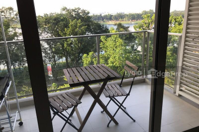 WATERFRONT GOLD Apartment / Condo | Listing