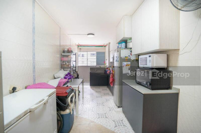 843 WOODLANDS STREET 82 HDB | Listing