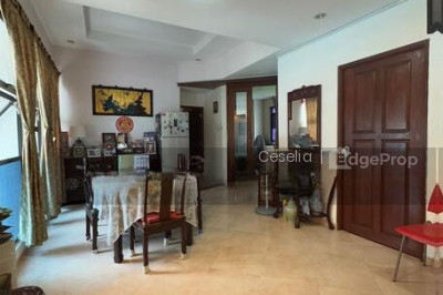 SERAYA VILLE Apartment / Condo | Listing