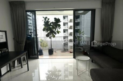 LA FIESTA Apartment / Condo | Listing