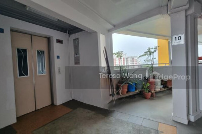 182 ANG MO KIO AVENUE 5 HDB | Listing