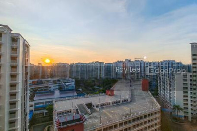 206D COMPASSVALE LANE HDB | Listing