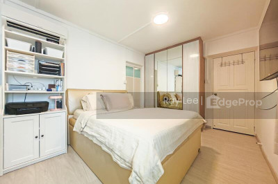 206D COMPASSVALE LANE HDB | Listing