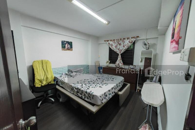 77 LORONG LIMAU HDB | Listing