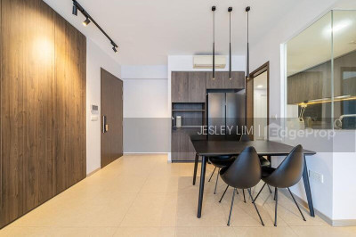 INZ RESIDENCE Apartment / Condo | Listing