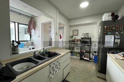 656 JALAN TENAGA HDB | Listing