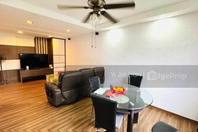 562 HOUGANG STREET 51 HDB | Listing