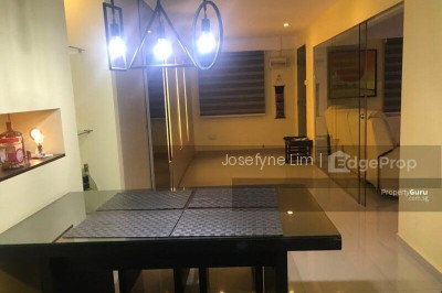 301 JURONG EAST STREET 32 HDB | Listing