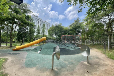 672D EDGEFIELD PLAINS HDB | Listing