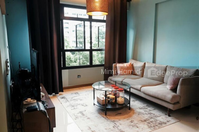 HIGH RENTAL (ROOM) YIELD. 2 BEDROOM UNIT, SHELTERED WALK TO MALL & MRT. 30 MINS TO CITY HDB | Listing