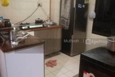 990B JURONG WEST STREET 93 HDB | Listing