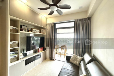 THE TRE VER Apartment / Condo | Listing