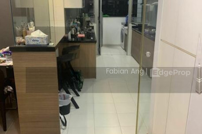 523A TAMPINES CENTRAL 7 HDB | Listing