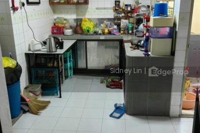 706 JURONG WEST STREET 71 HDB | Listing