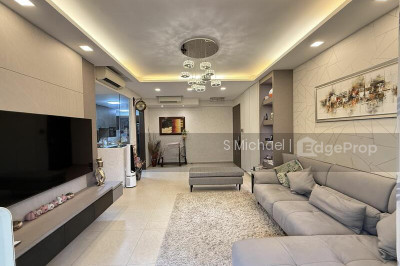 INZ RESIDENCE Apartment / Condo | Listing