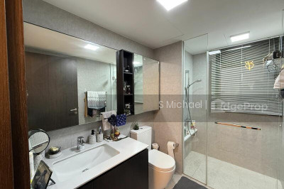 INZ RESIDENCE Apartment / Condo | Listing